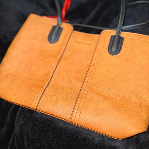 Montana West Camel and Black Tote - Picture 4 of 10